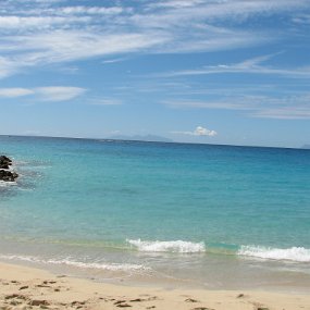 IMG_0089 Gouverneur beach - St. Kitts and Statia in the background