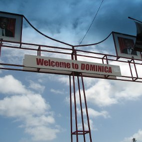 IMG_0826 Welcome sign at the airport