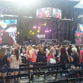 2015-06-20 17.42.20 One of the opening acts - Dustin Lynch