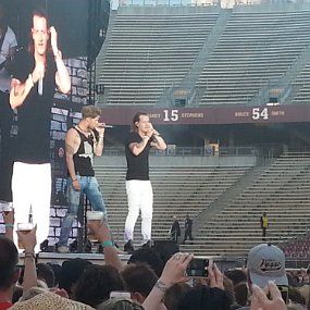 2015-06-20 20.10.35 The walk out stage gave a great, close up from our seats - Florida Georgia Line