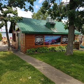 2017-06-15 12.31.35 We stopped for lunch in Brainerd at Ernie's on Gull Lake