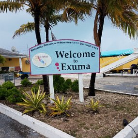 2017-03-04 15.17.03 Exuma airport