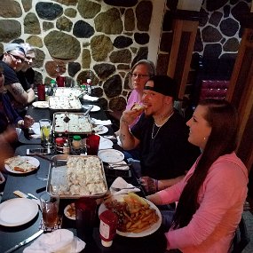 2018-04-21 19.59.48 DiMarrinis - Joshua, Natalie, Jan, Justin, Melissa