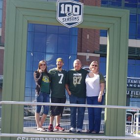 123_1001 Celebrating 100 years of football in Green Bay