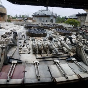 20201004_093754 View from inside Millennium Falcon: Smugglers Run