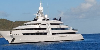 20230224_081659 A yacht (with a helicopter at the ready) in the Tortola harbor